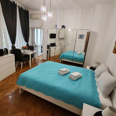 Studio Ultracentral Universitatea Bucureşti Eksteriør bilde