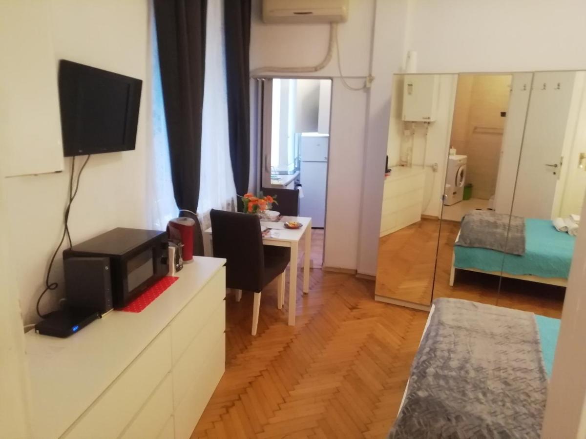 Studio Ultracentral Universitatea Bucureşti Eksteriør bilde