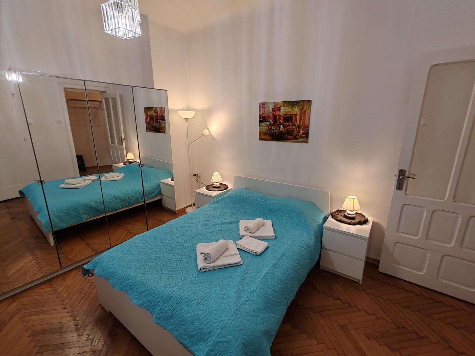 Studio Ultracentral Universitatea Bucureşti Eksteriør bilde